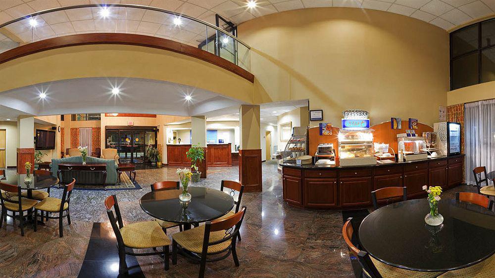 Holiday Inn Express Hotel & Suites Lawrenceville By Ihg Εξωτερικό φωτογραφία