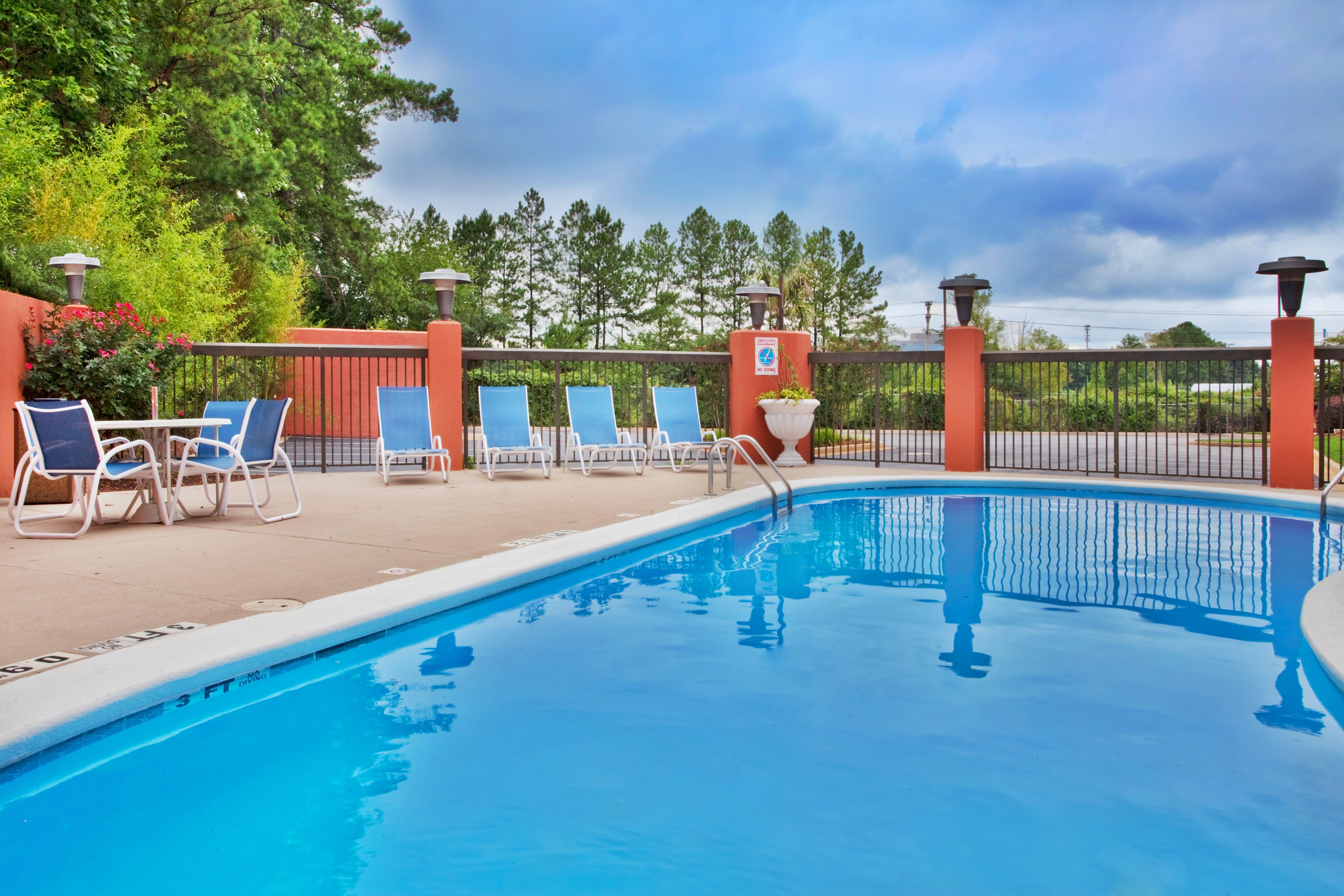 Holiday Inn Express Hotel & Suites Lawrenceville By Ihg Εξωτερικό φωτογραφία
