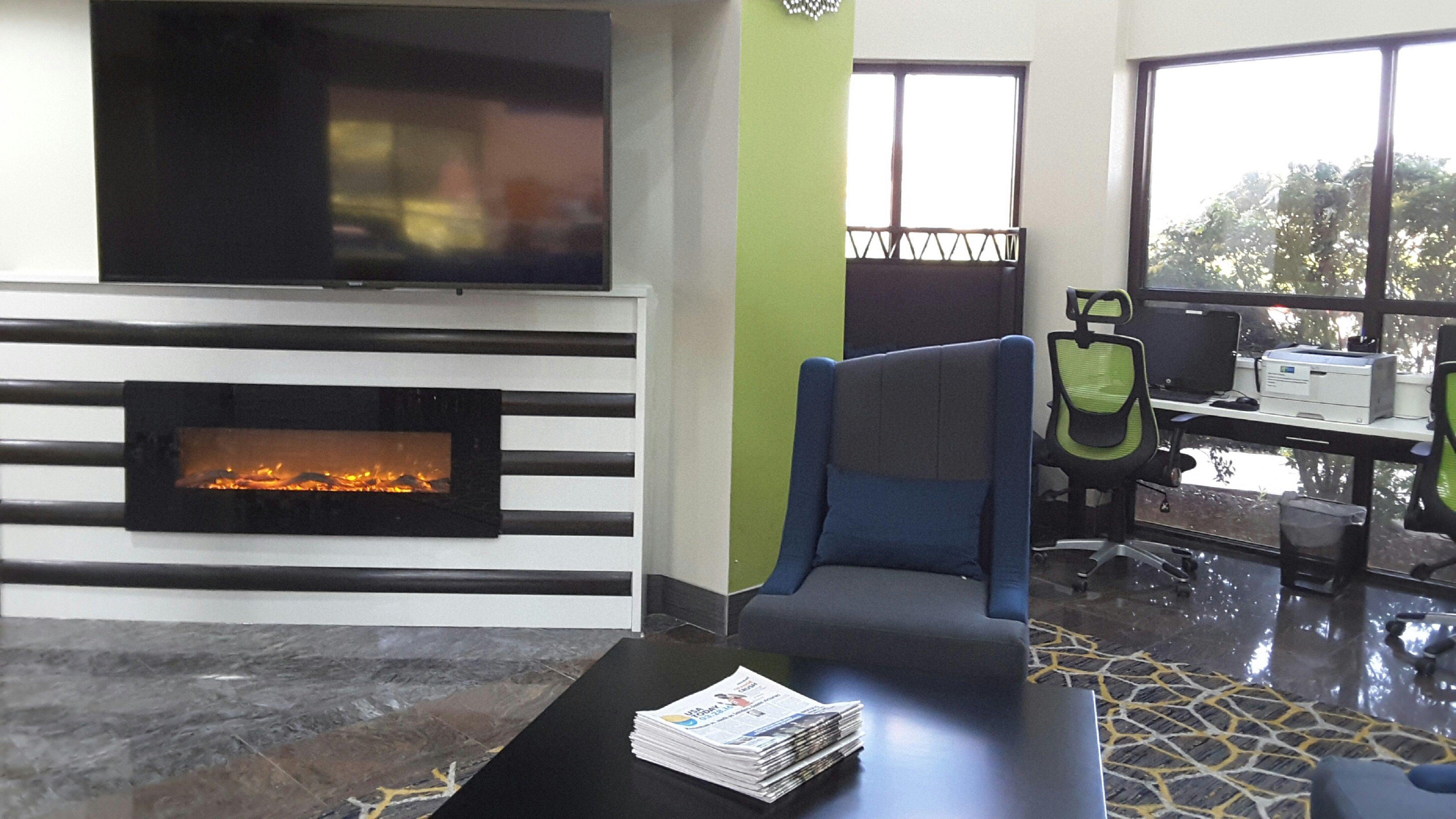 Holiday Inn Express Hotel & Suites Lawrenceville By Ihg Εξωτερικό φωτογραφία