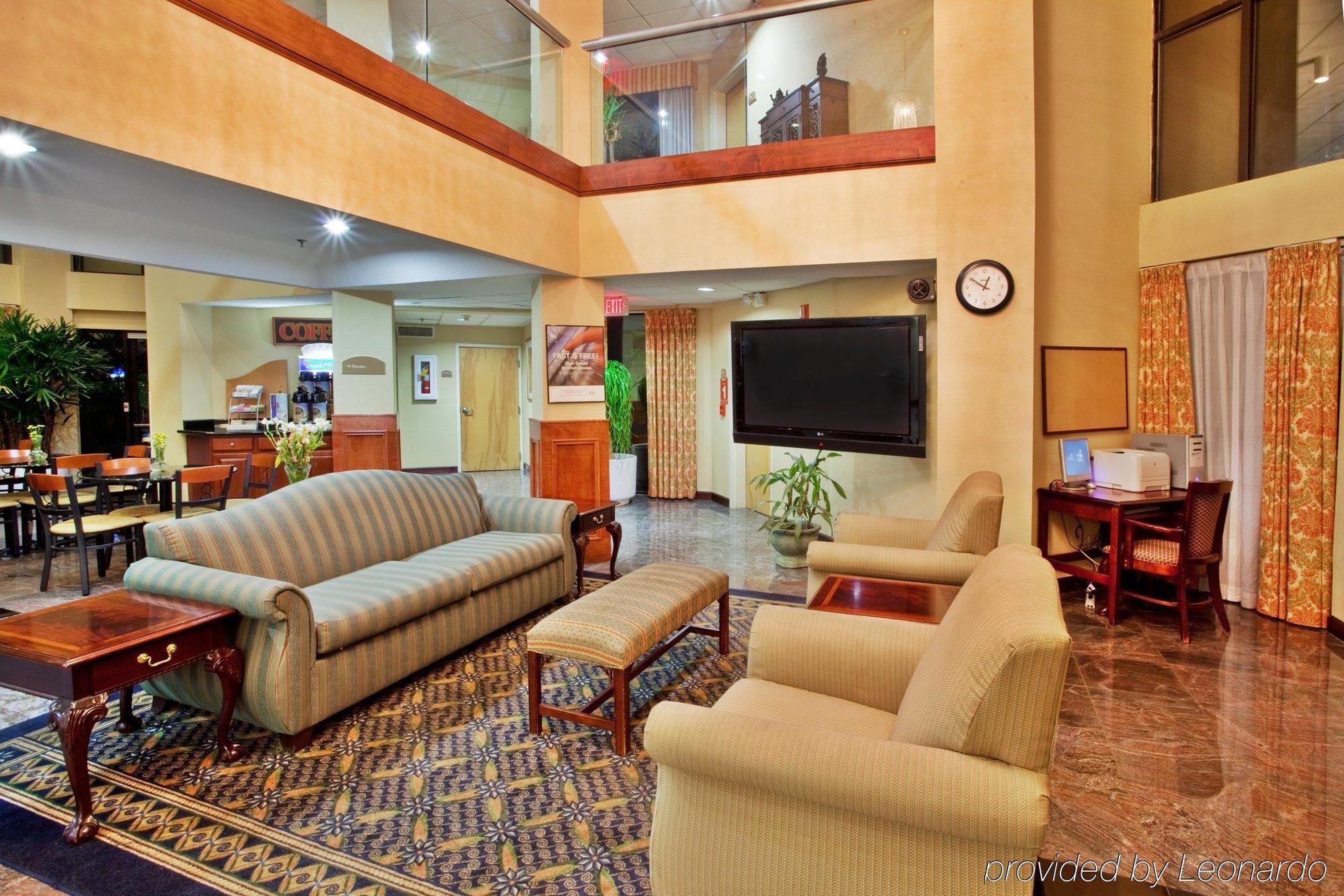 Holiday Inn Express Hotel & Suites Lawrenceville By Ihg Εξωτερικό φωτογραφία