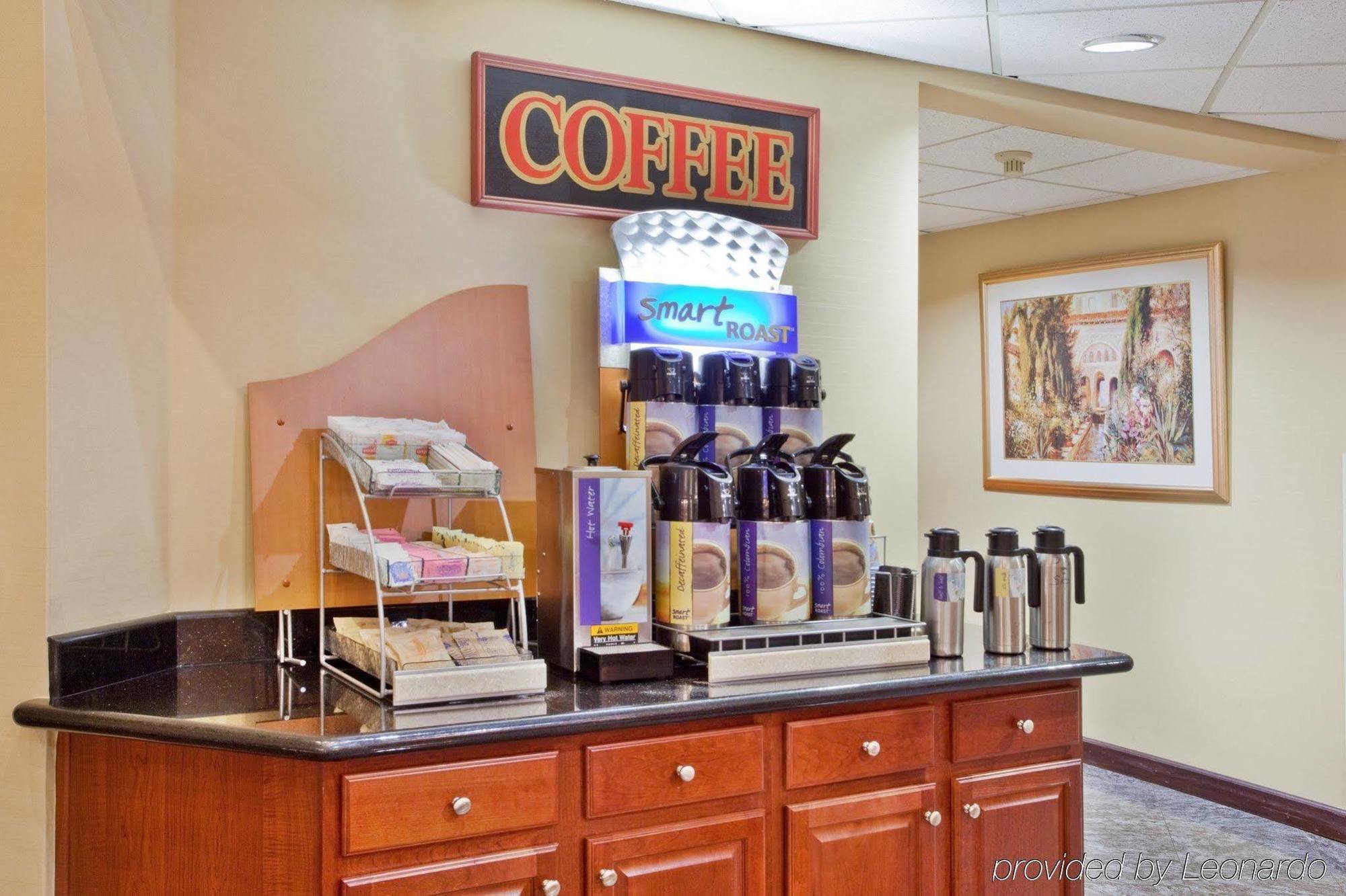 Holiday Inn Express Hotel & Suites Lawrenceville By Ihg Εξωτερικό φωτογραφία